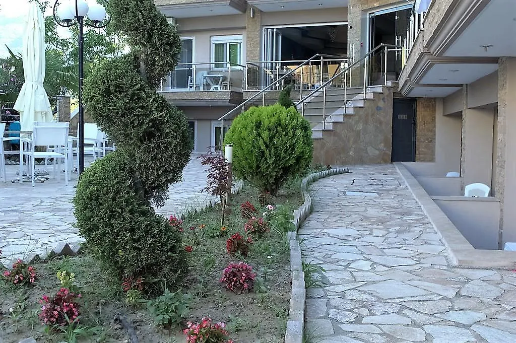 Maria'S Resort Apartment